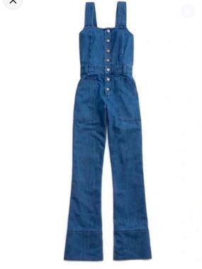 Aerie Women’s Denim Medium Wash Jumpsuit / Fitted Overalls / Front Buttons /M